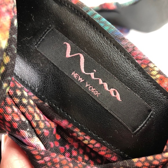 Nina Strap Color Heels #8.5 - Picture 11 of 11